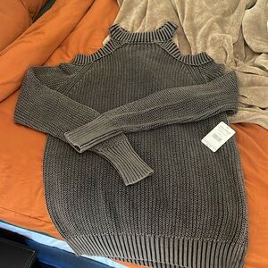 NWT FREE PEOPLE off shoulders knit charcoal sweater